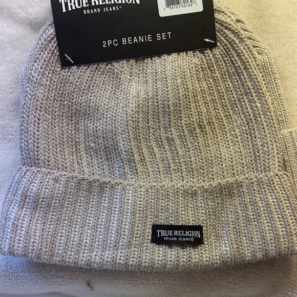 True Religion Set of Two Men's Beanie Black and Tan Hats NEW! - Picture 3 of 3